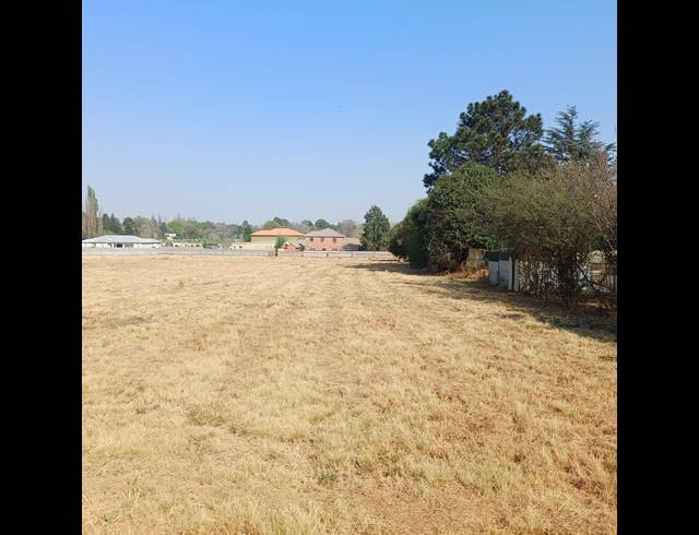3,852M² VACANT LAND FOR SALE IN HENLEY ON KLIP